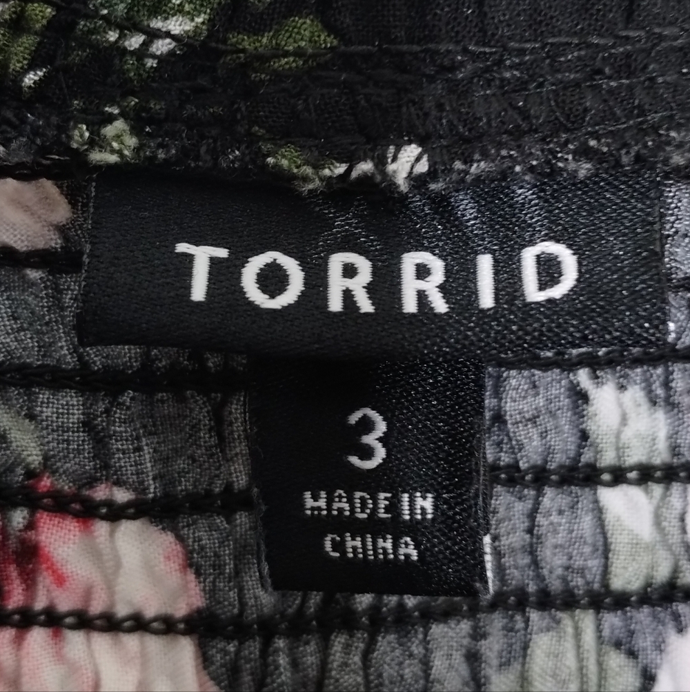 Torrid Maxi Challis Off-Shoulder Dress Black Floral Plus Size 3X - Picture 5 of 7